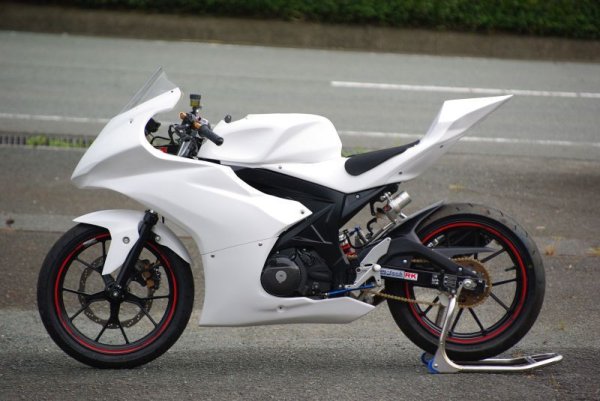 画像8: 特価　GSX-R125/150　アッパー＆アンダー＆スクリーン&シートカウル＆タンクカバーセット