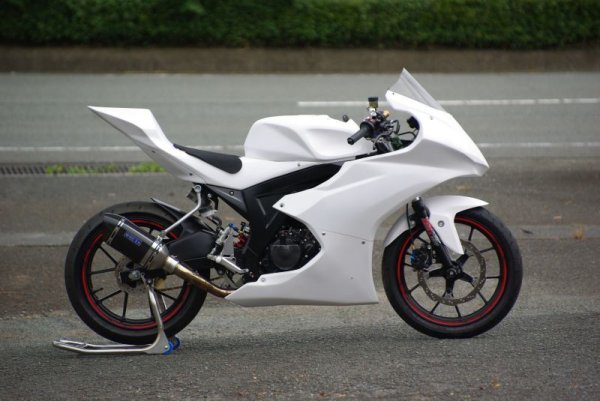 画像7: 特価　GSX-R125/150　アッパー＆アンダー＆スクリーン&シートカウル＆タンクカバーセット